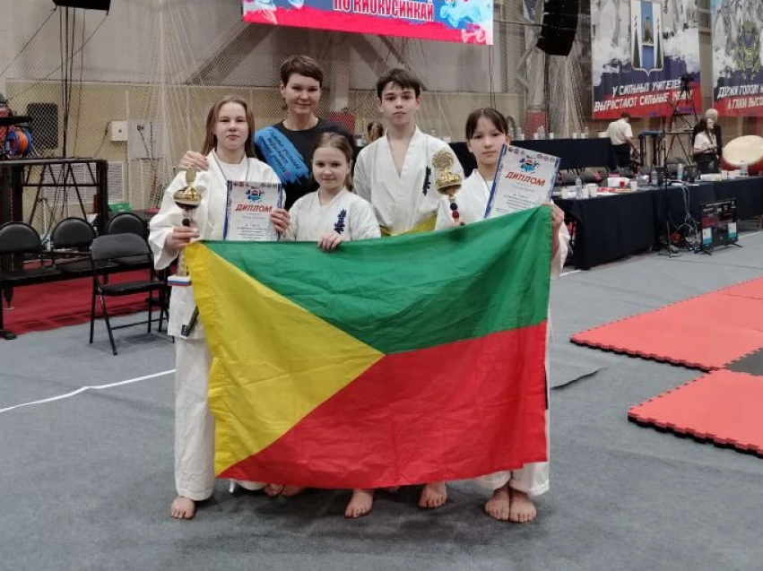 Спортсмены Забайкалья выступили на Чемпионате и Первенстве по киокусинкай 